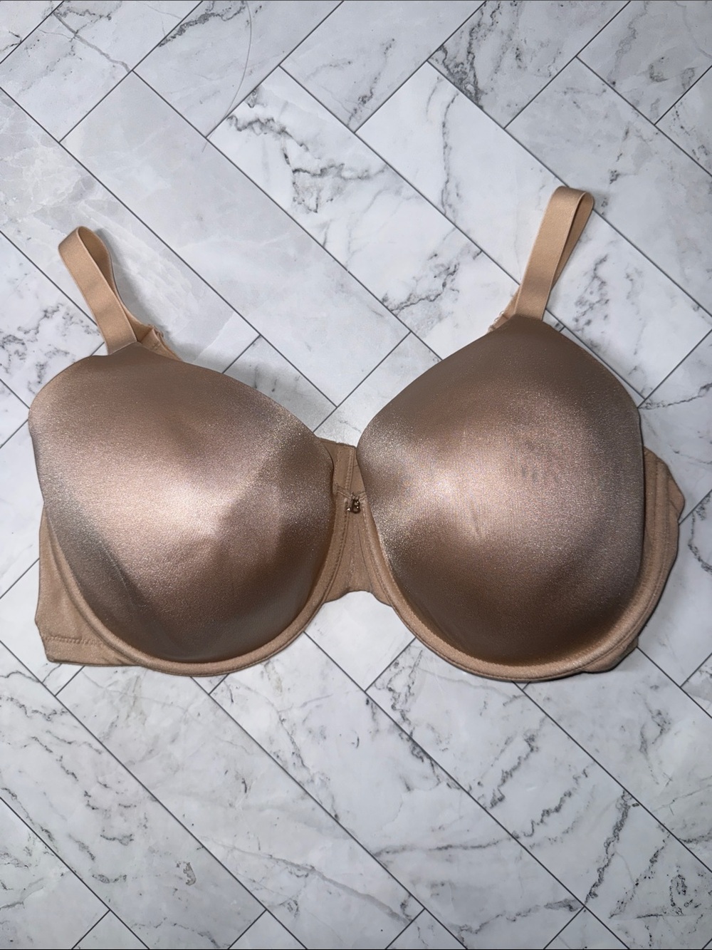 NWT Breezies Shimmer Microfiber Underwire T-Shirt Bra Sunbeige 42 DDD